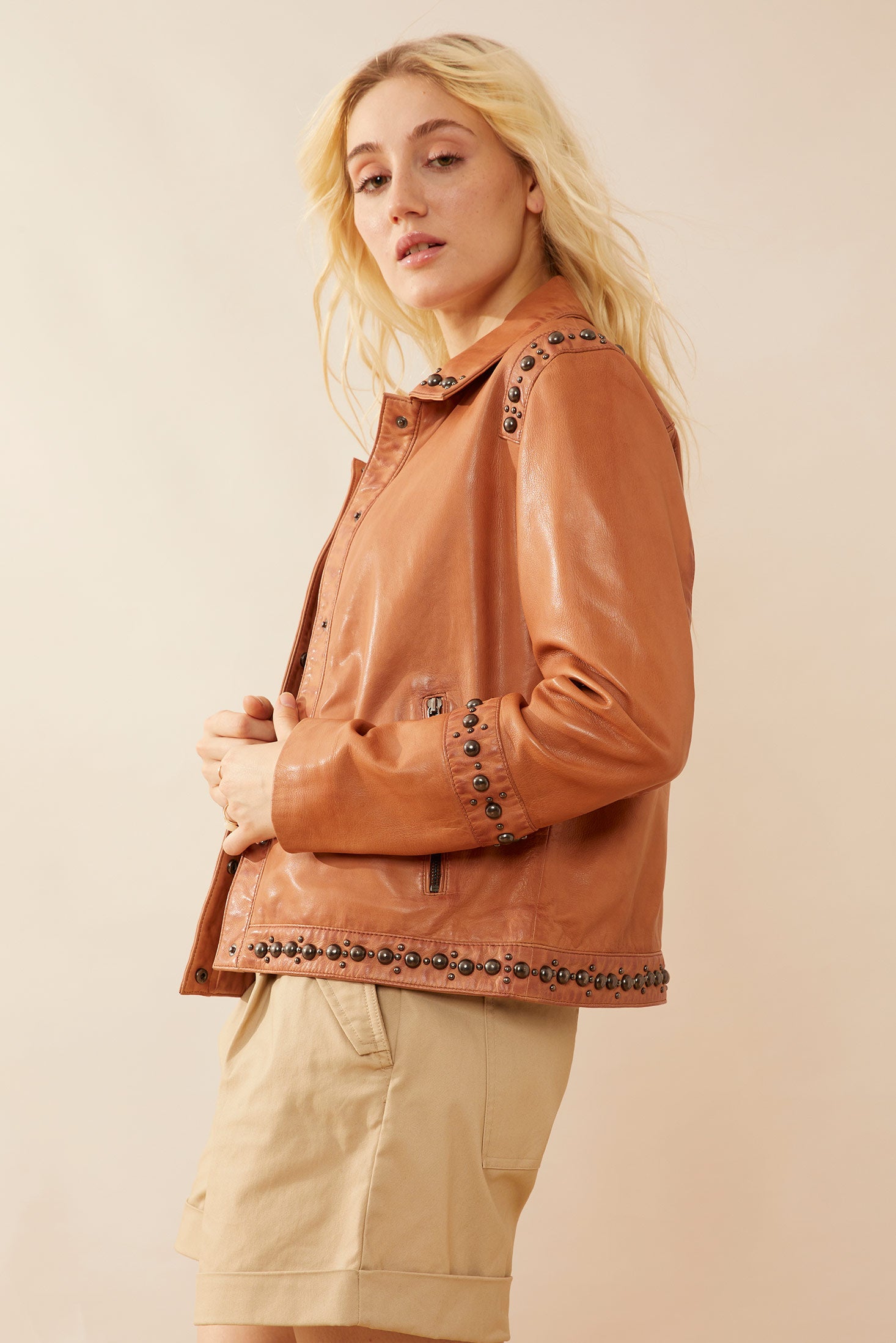 Octavia Jane Leather Jacket in Camel - Myra USA