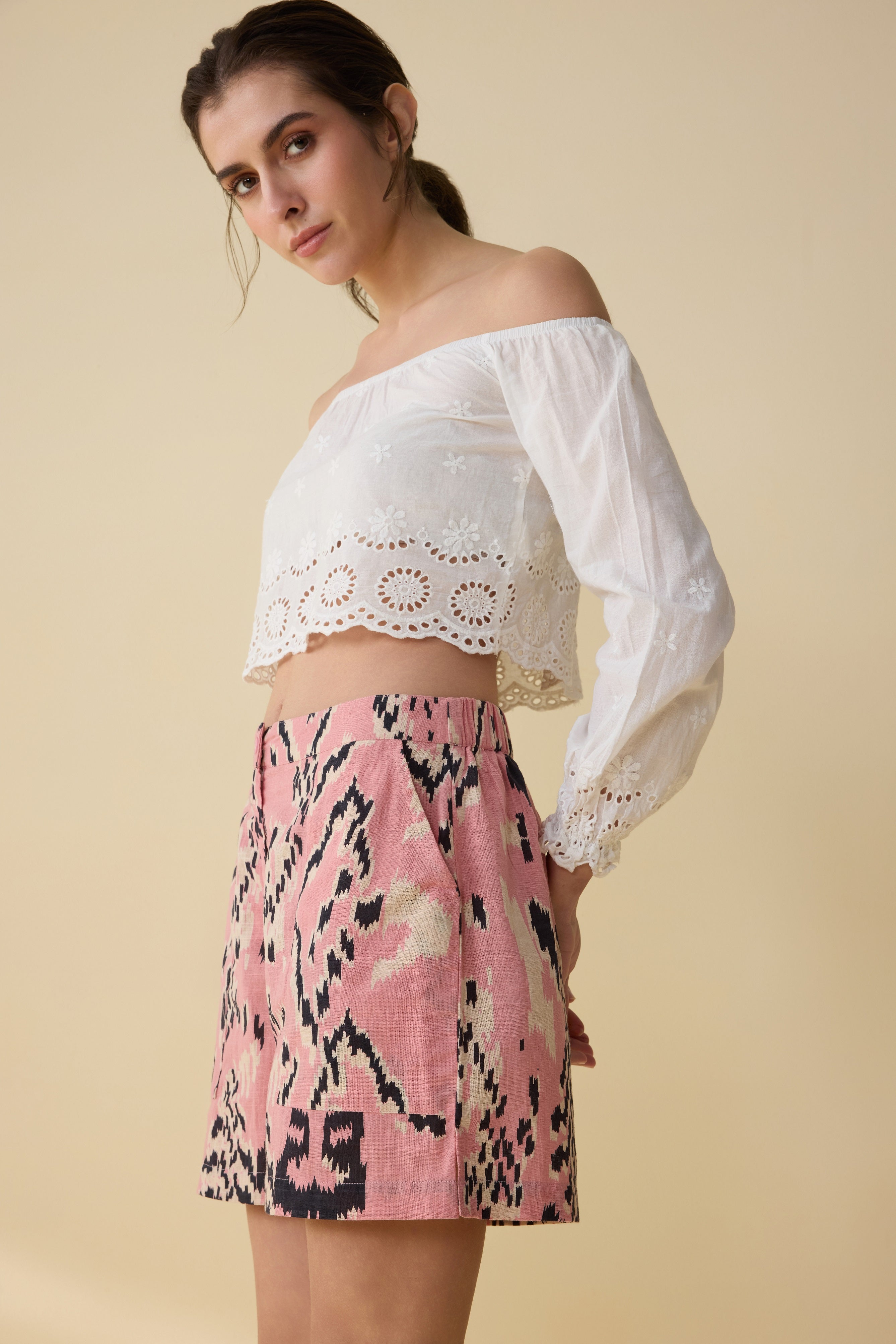 Arrowhead Meadow Shorts In Pink - Myra USA