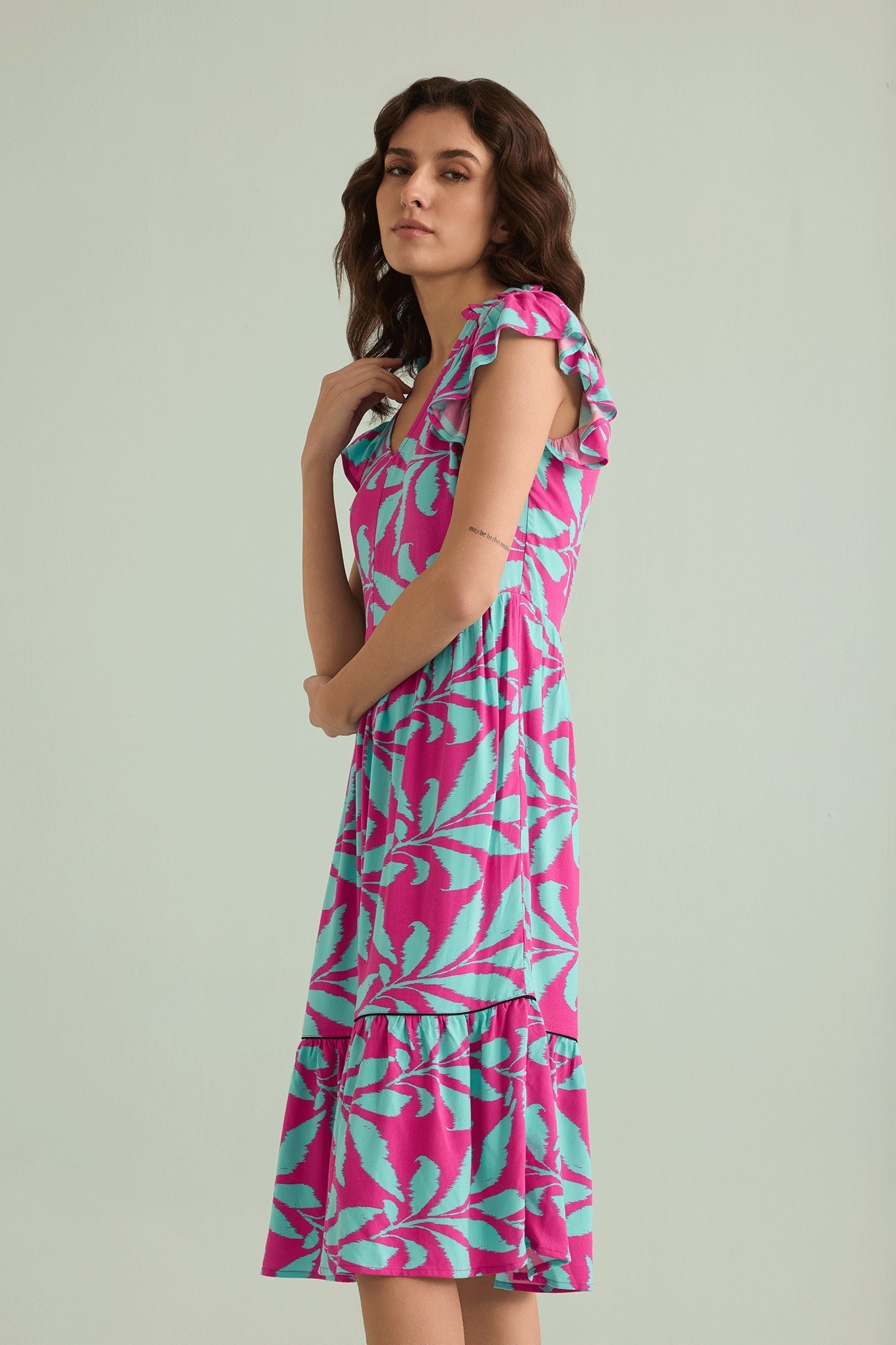 Bold & Beautiful Empire Waist Dress In Pink And Blue - Myra USA