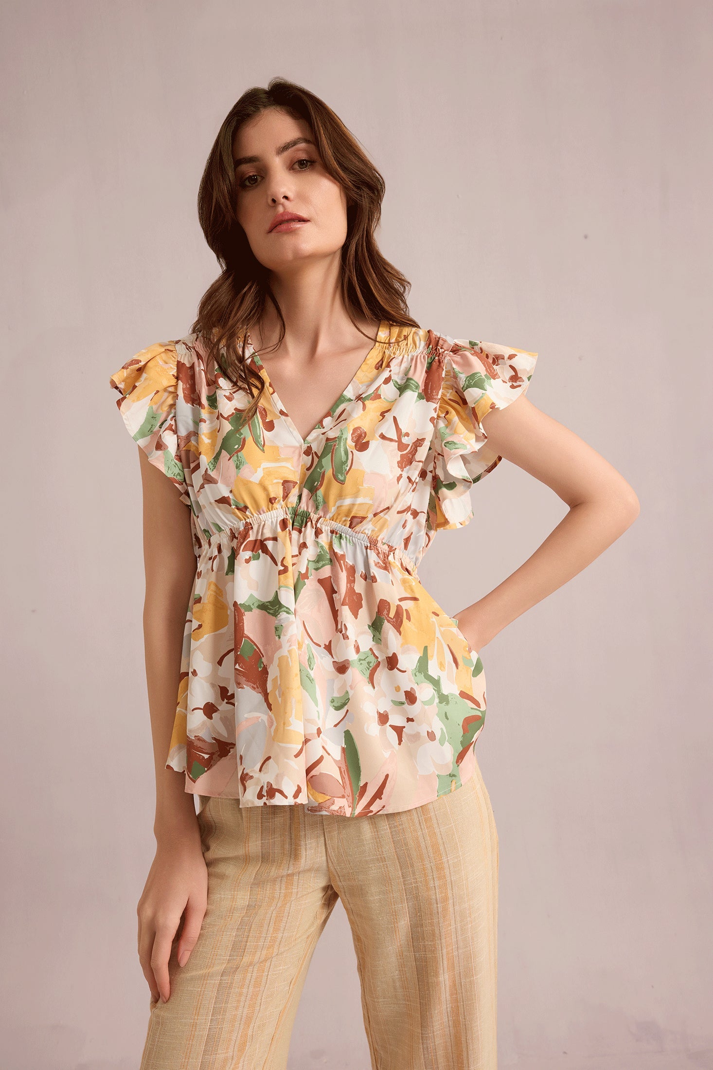 Evelyn Blossom Top In White And Brown - Myra USA