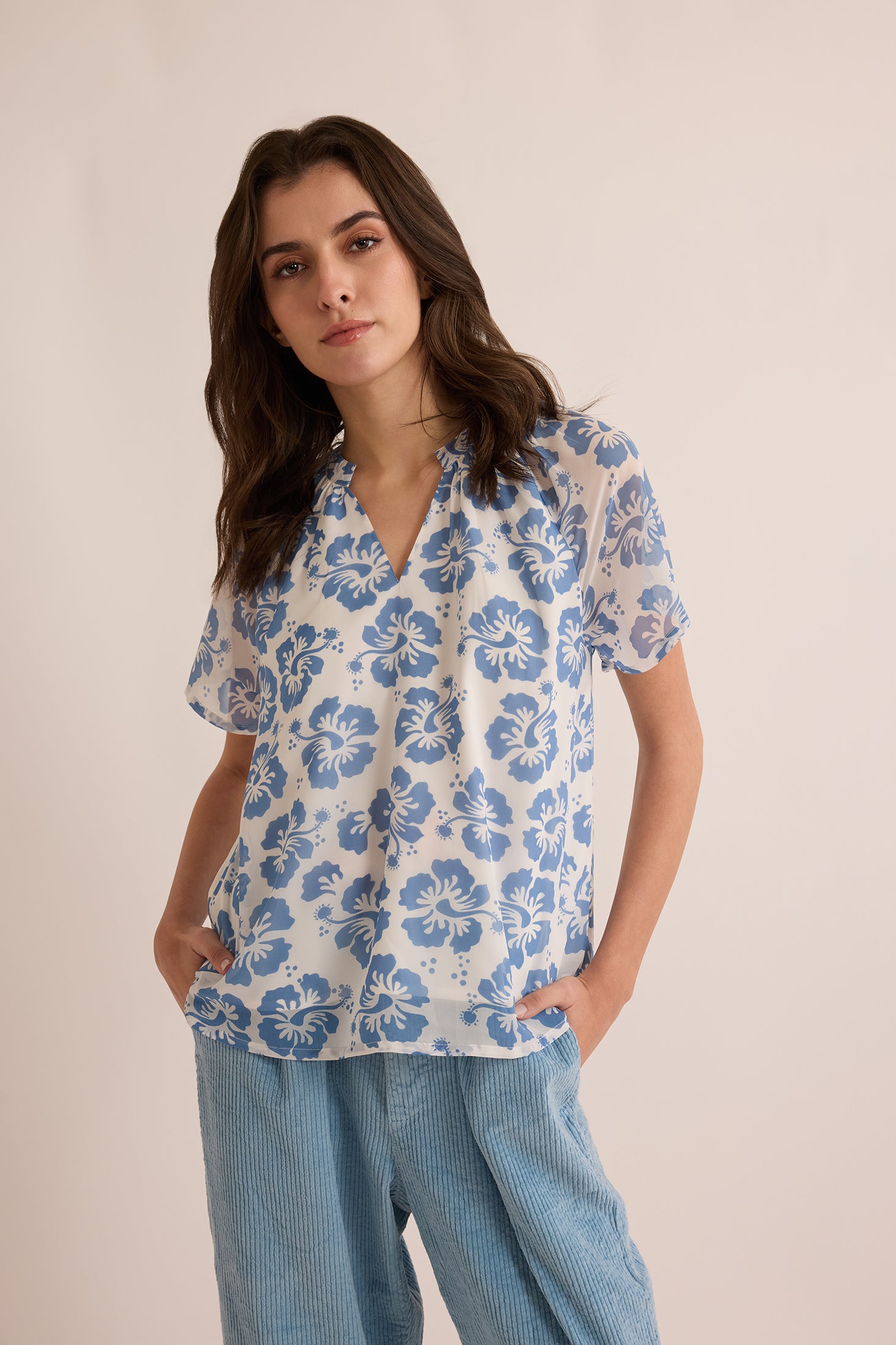 Love of Lydia Floral Top In Blue - Myra USA