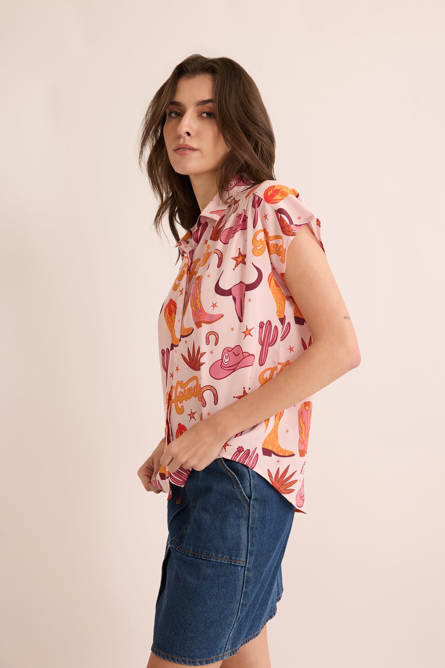 Howdy Daisy Shirt In Pink - Myra USA