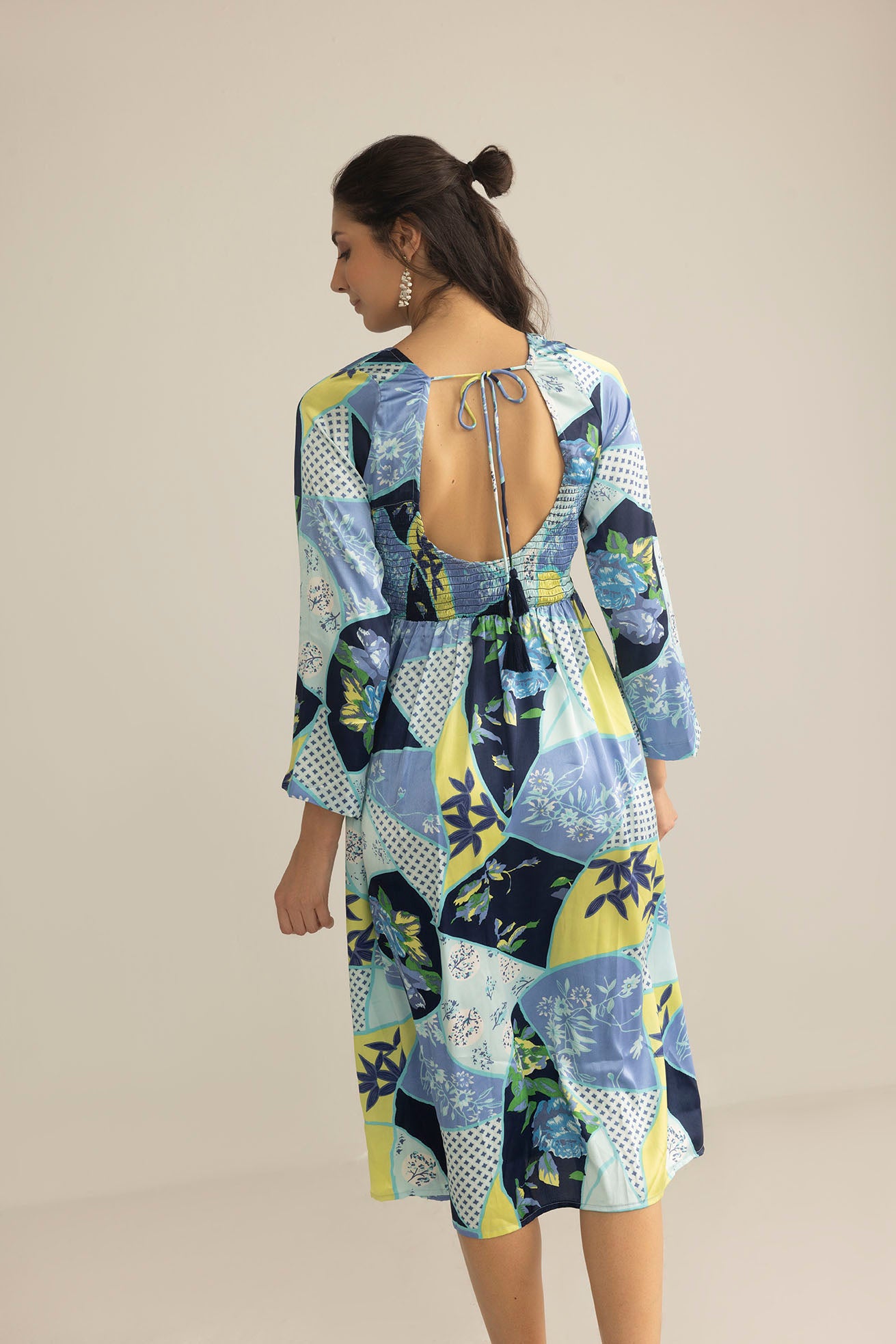 The KaleidoDream Long Dress in Lavender White - Myra USA