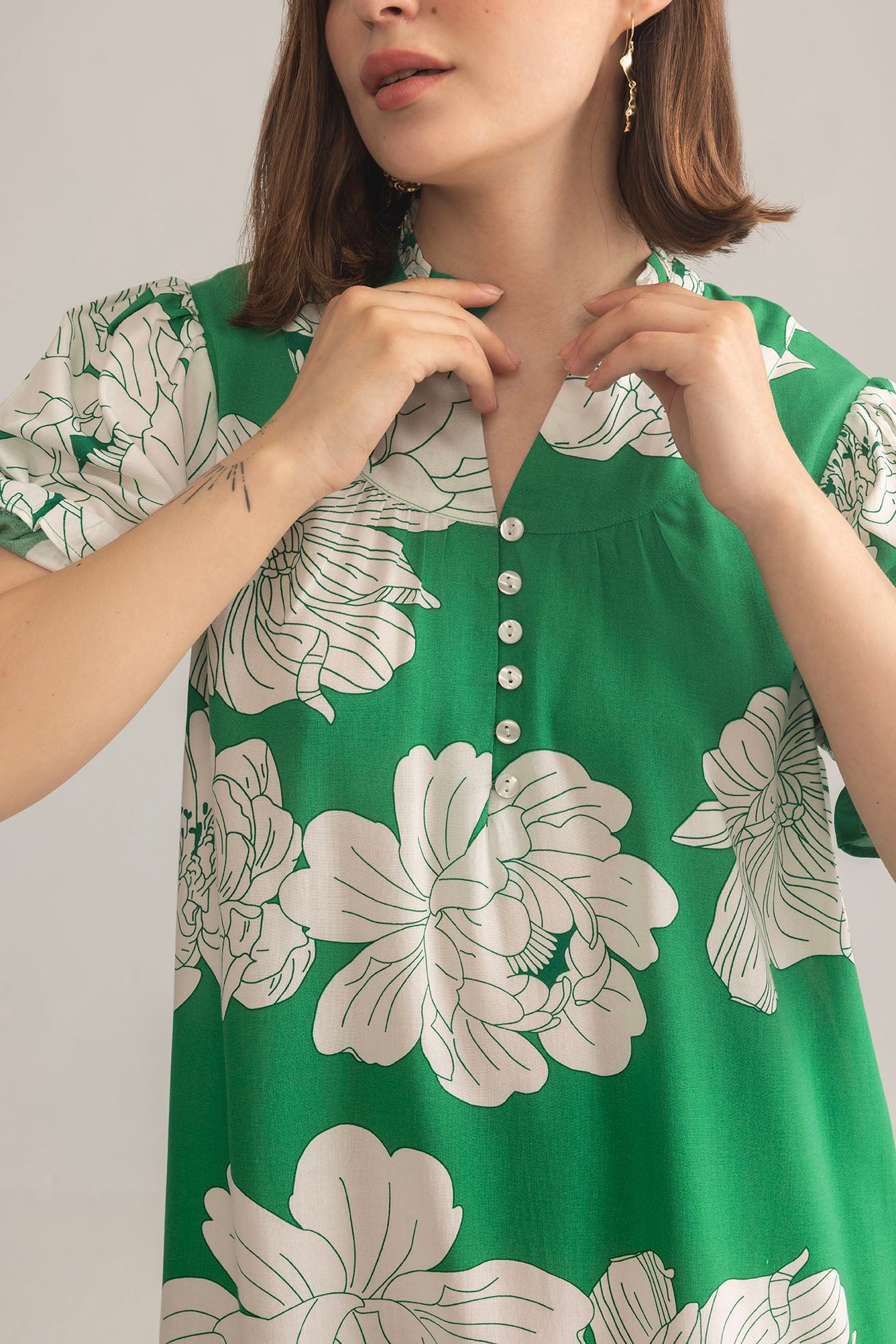 Minted Bloom Mini Dress in Green Daisy - Myra USA