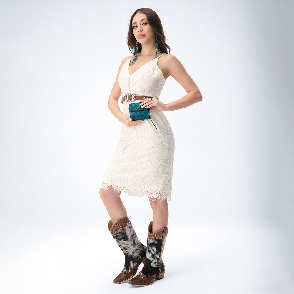 Loyal West SOPHIA CREDIT CARD HOLDER IN HAND FINISHED EMBOSSED LEATHER - TURQUOISE - Myra USA