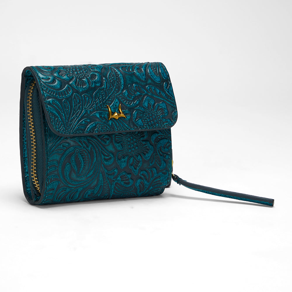 Loyal West SOPHIA CARD HOLDER IN HAND FINISHED EMBOSSED LEATHER -  TURQUOISE - Myra USA