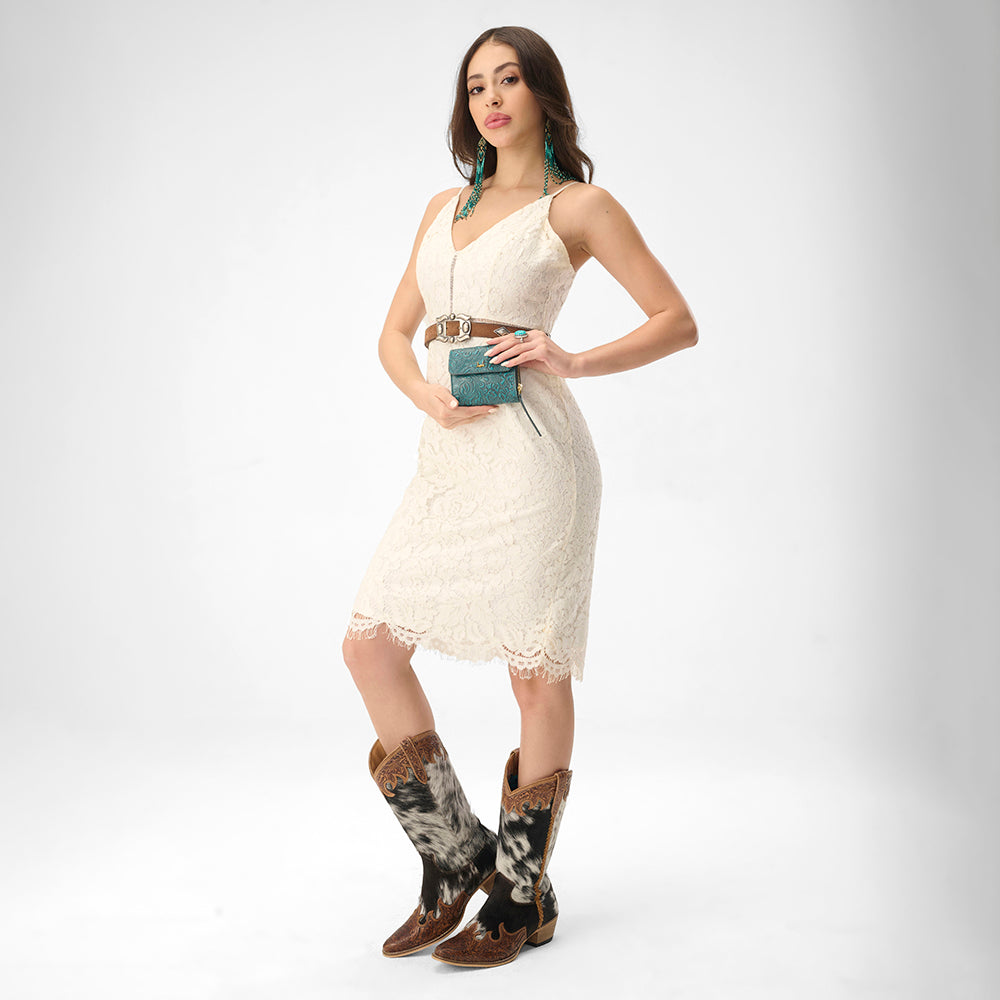 Loyal West SOPHIA CARD HOLDER IN HAND FINISHED EMBOSSED LEATHER - TURQUOISE - Myra USA