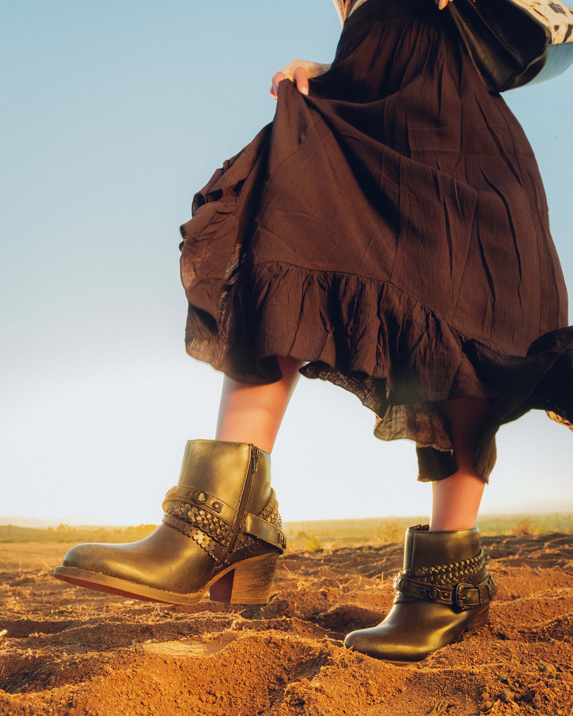 Loyal West Marlene Ankle Booties In Calfskin - Raven - Myra USA