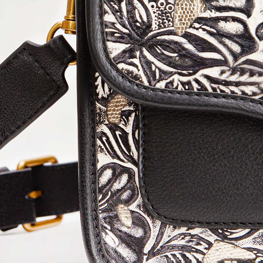 Loyal West Shell Medium Purse - Myra USA