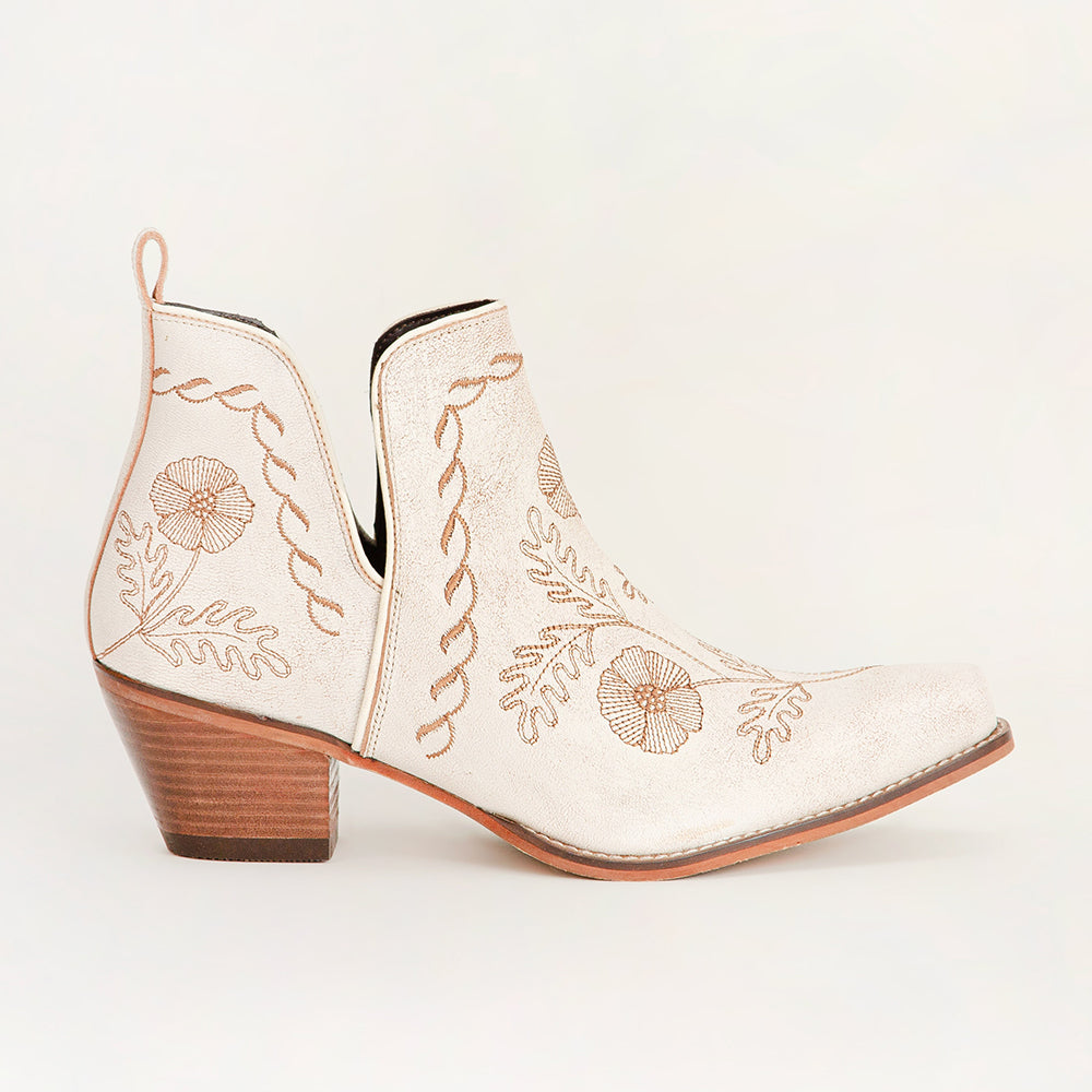 Loyal West South West Booties White Calfskin - Myra USA