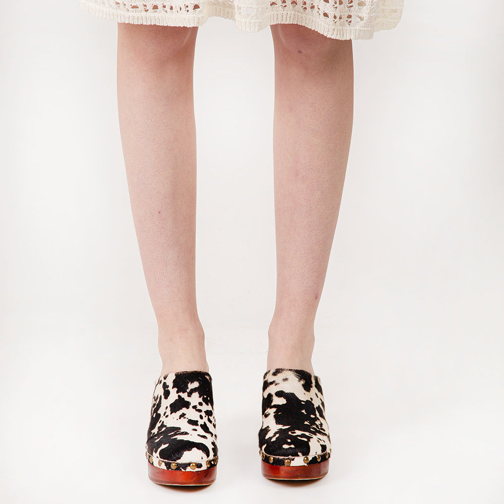 Loyal West Carlotta Trail Clogs Black And White Cowhide - Myra USA