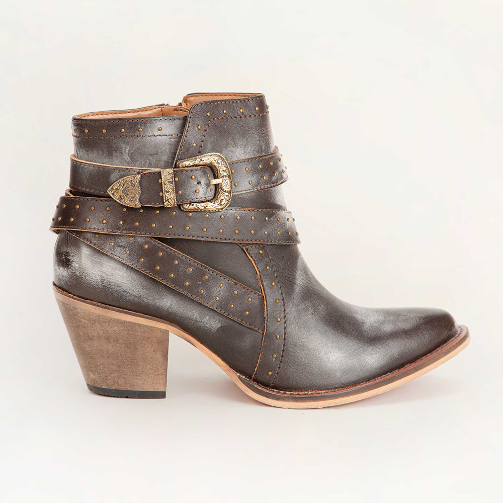 Loyal West Elena Booties In Calfskin - Myra USA