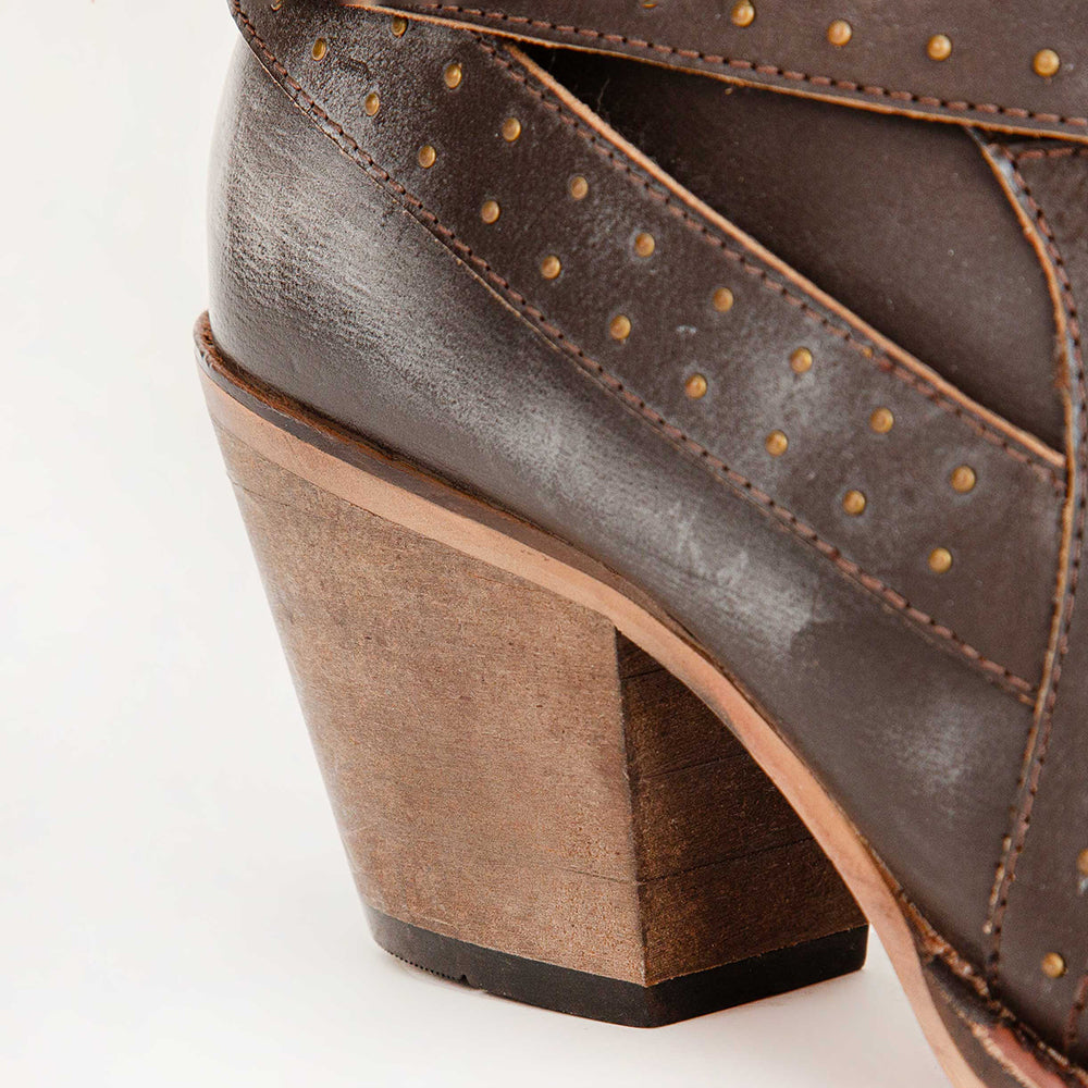 Loyal West Elena Booties In Calfskin - Myra USA