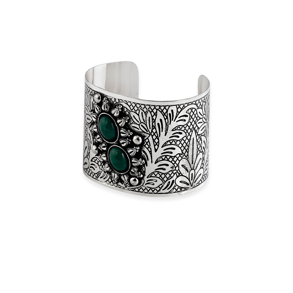 Southwest Chic Silver Cuff Bracelet - Myra USA
