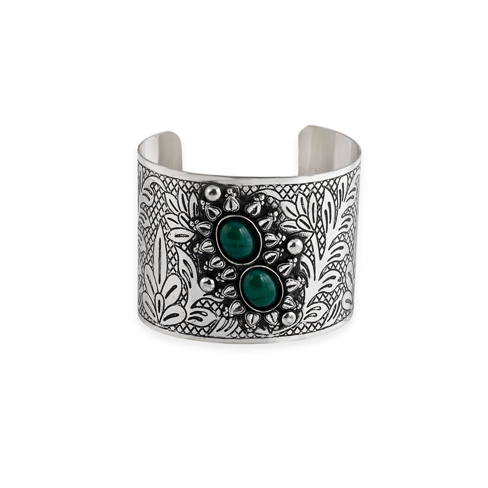 Southwest Chic Silver Cuff Bracelet - Myra USA