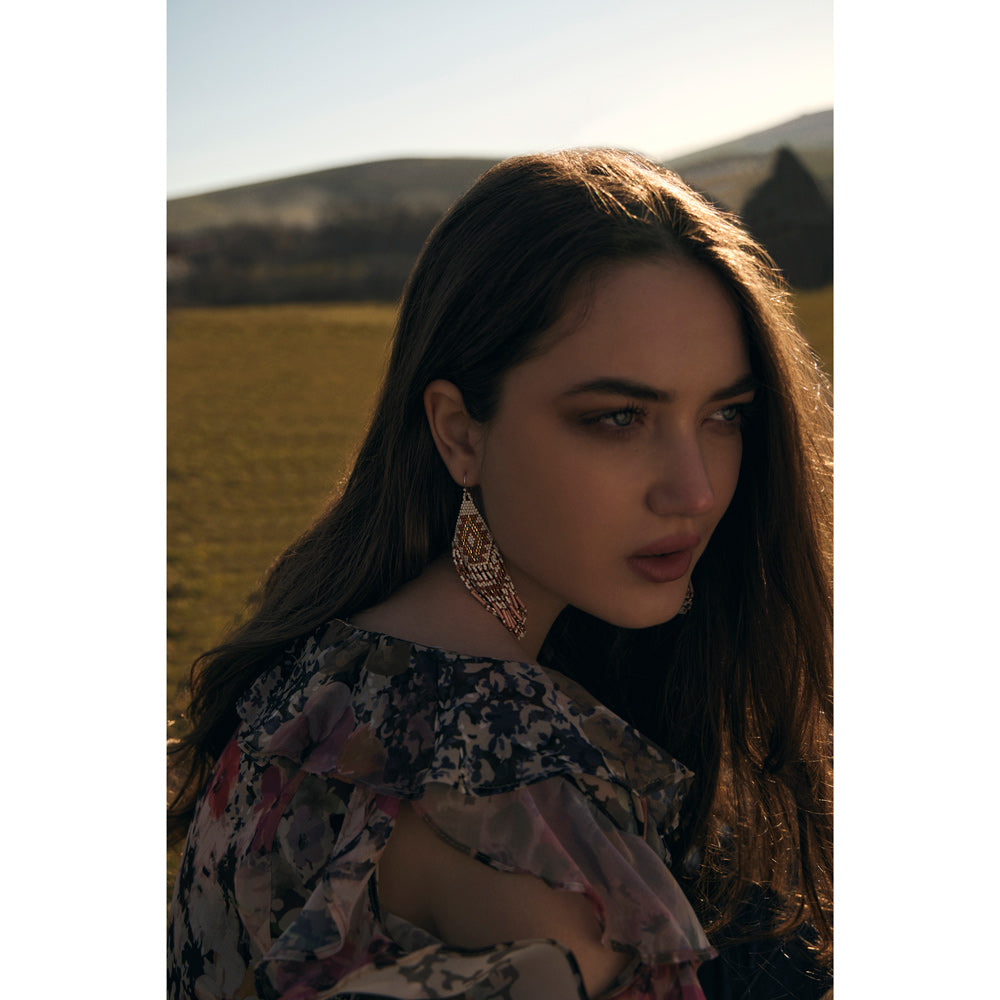 Streaming Light Earrings In Sandstone - Myra USA