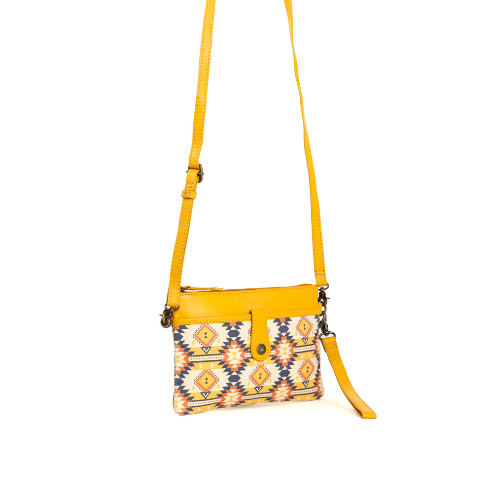 Mynora Springs Crossbody Bag - Myra USA