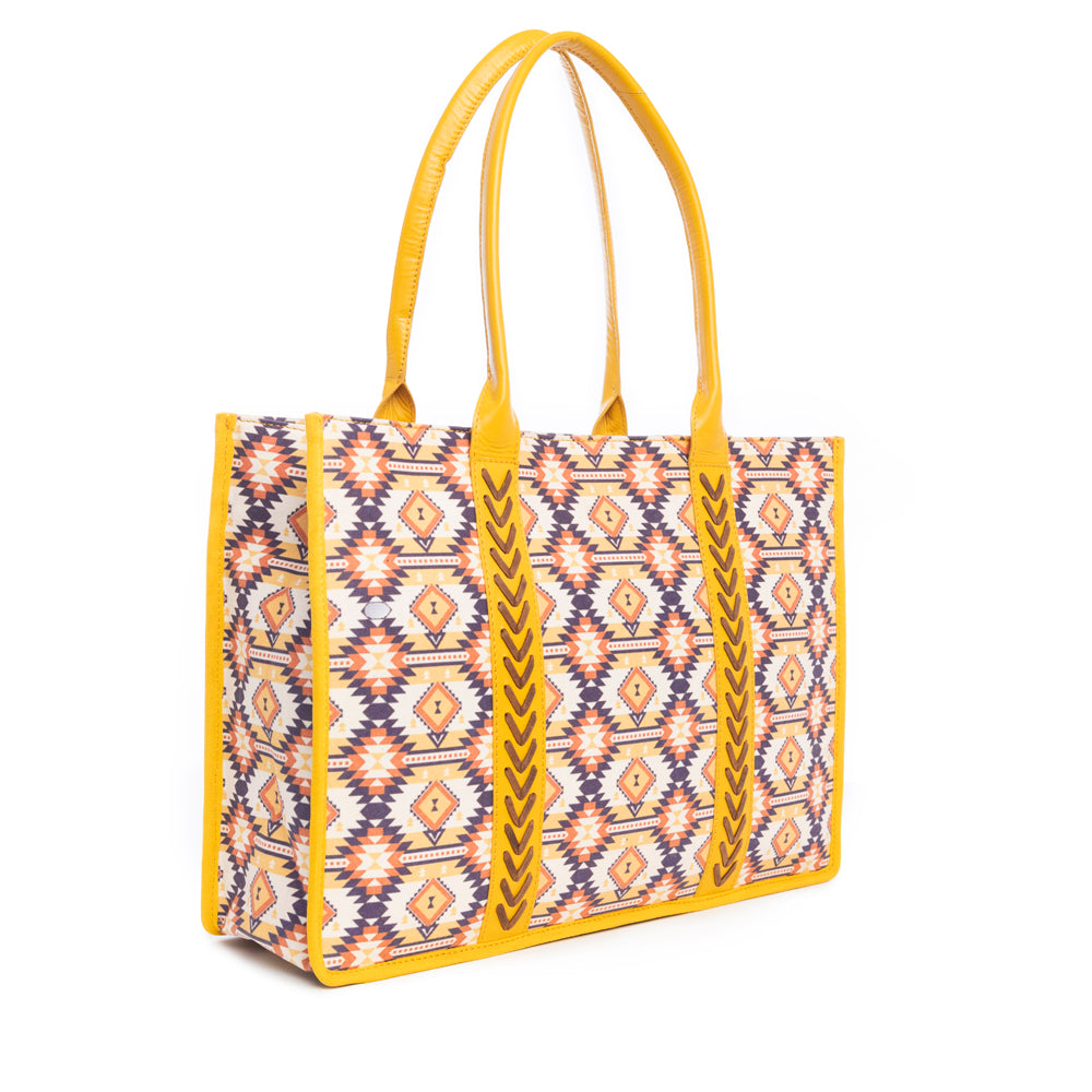 Mynora Springs Weekender Bag - Myra USA