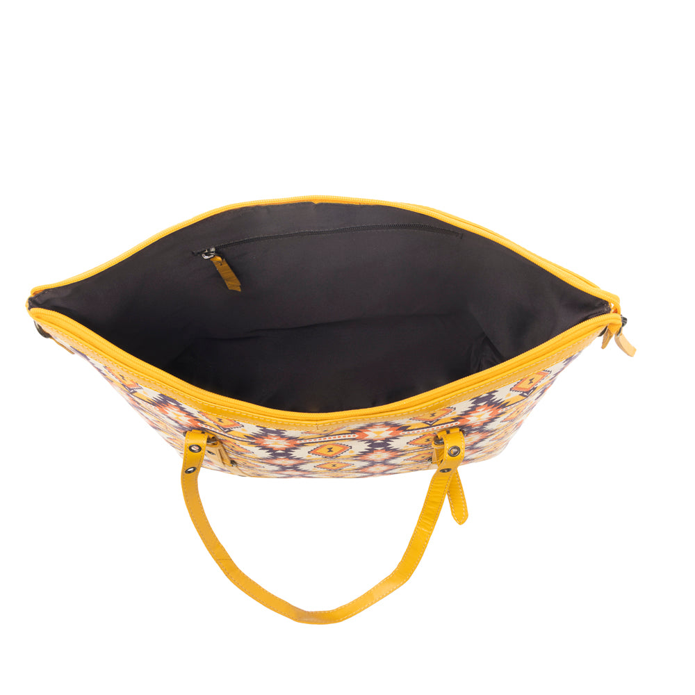 Mynora Springs Tote Bag - Myra USA