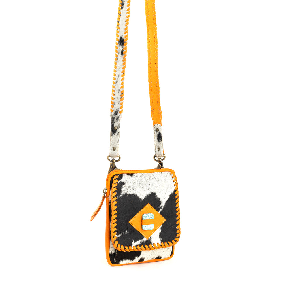 Yosidry Peak Leather & Hairon Bag - Myra USA