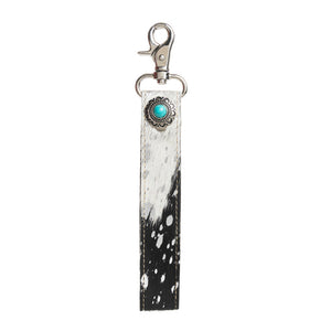 Concho Delight Key Fob in Black & White - Myra USA