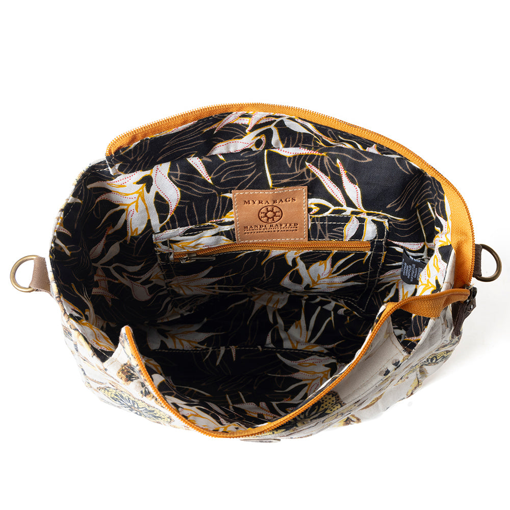 Mesa Morning Glories Messenger Bag In Brown And Off White - Myra USA