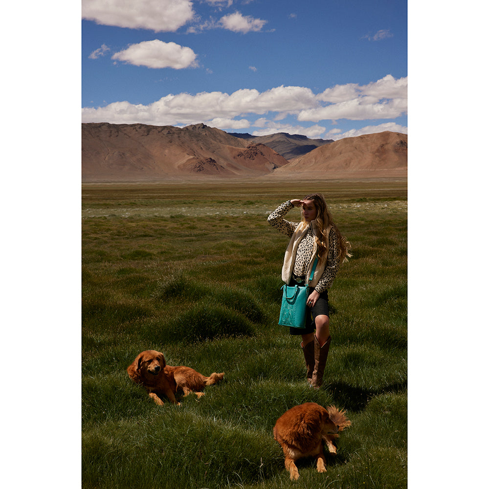 Steerhallow Canyon Shoulder Bag in Turquoise - Myra USA
