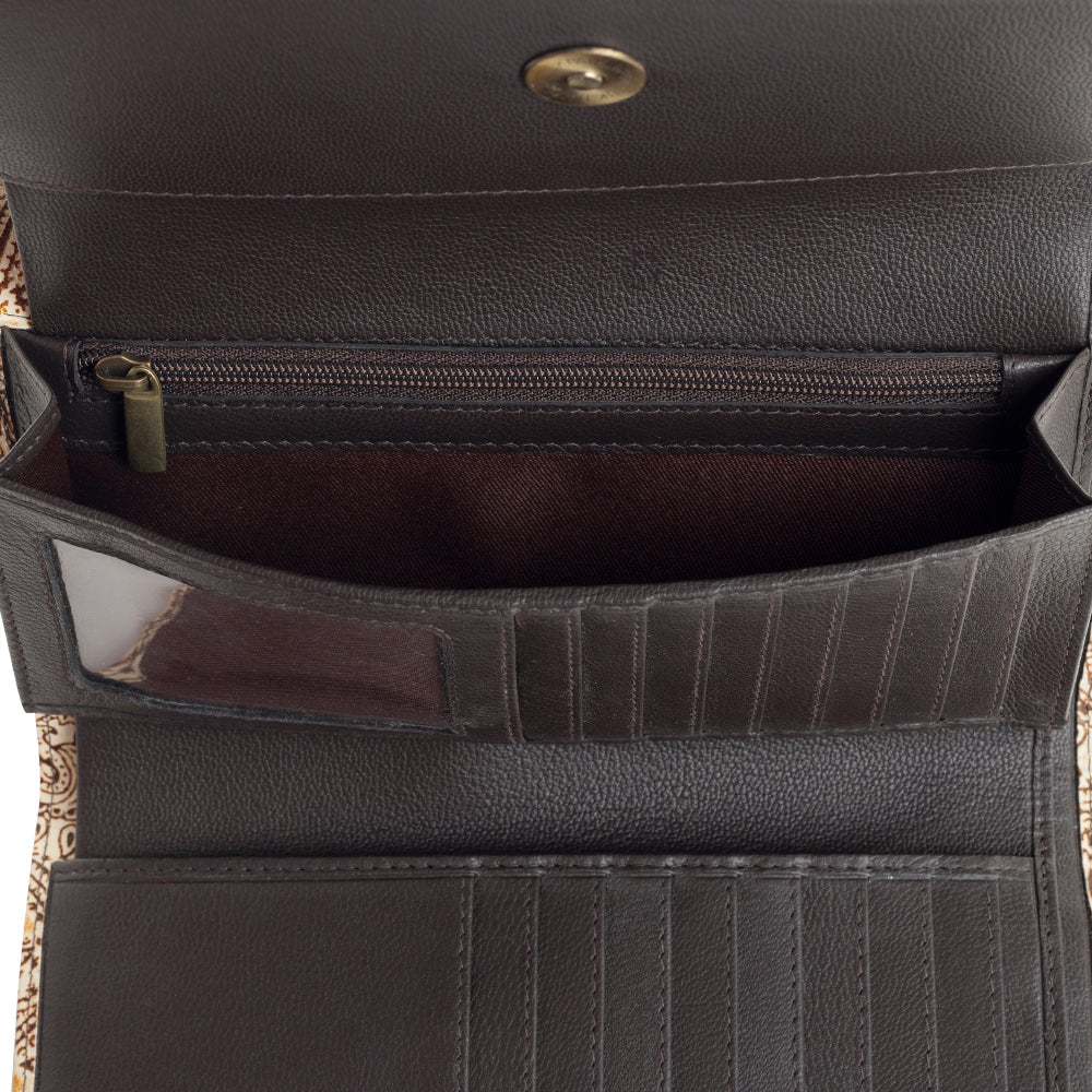 Vista Sonora Wallet in Mocha - Myra USA