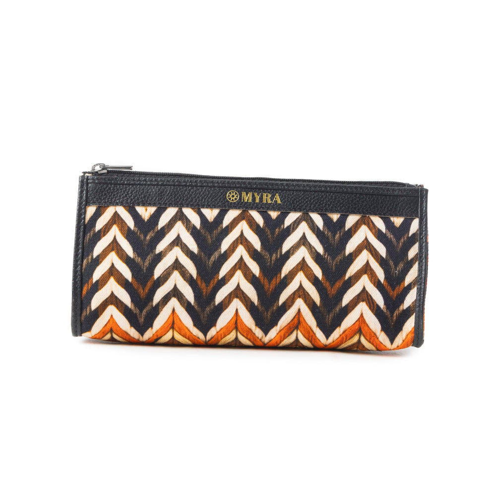 Buena Mia Multi-Pouch Bag In Black & Ivory - Myra USA