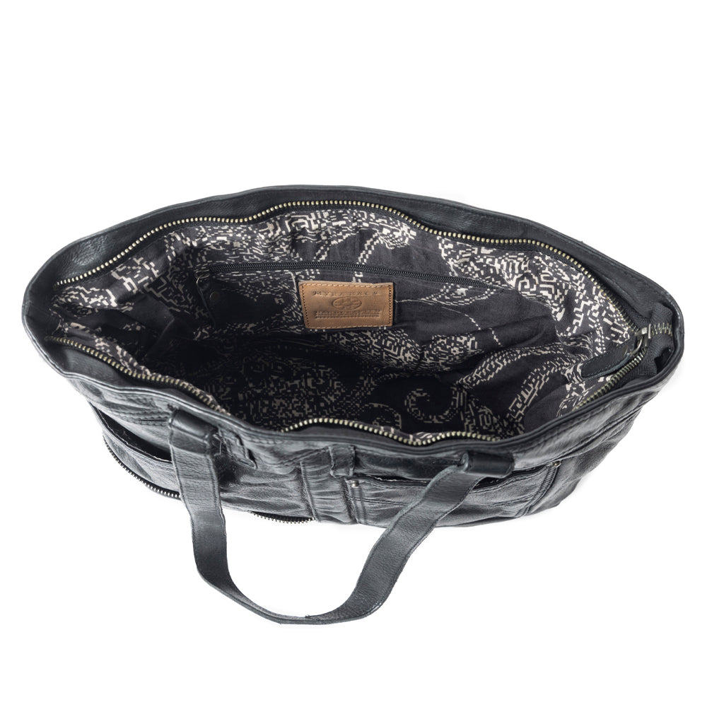 Lapiera Mountain Shoulder Bag In Black - Myra USA