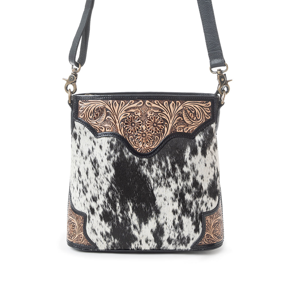 Glorious Rangelands Crossbody Bag In Black And White - Myra USA