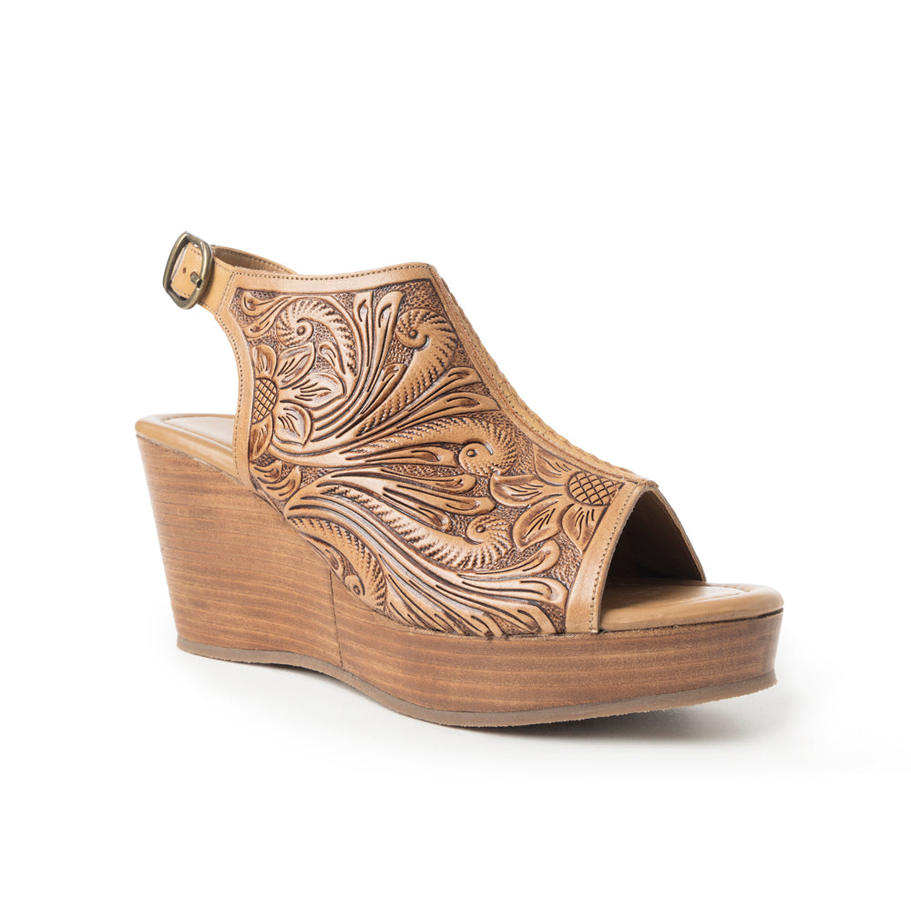 Mila's Trail Sandals In Brown - Myra USA
