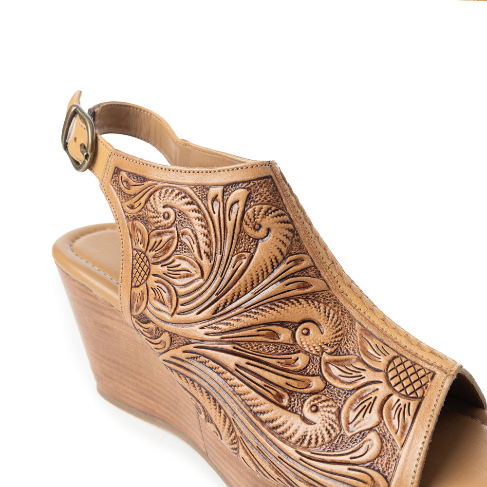 Mila's Trail Sandals In Brown