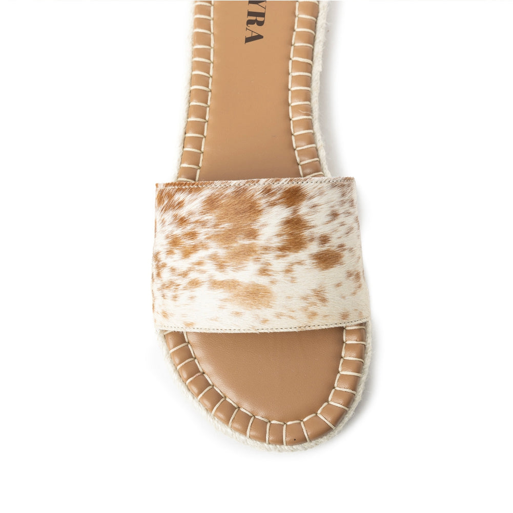 Running Pony Sandals In Brown & White Hairon - Myra USA