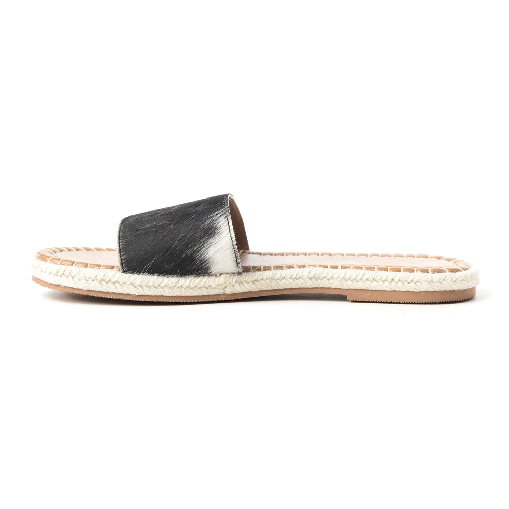 Running Pony Sandals In Black & White Hairon - Myra USA