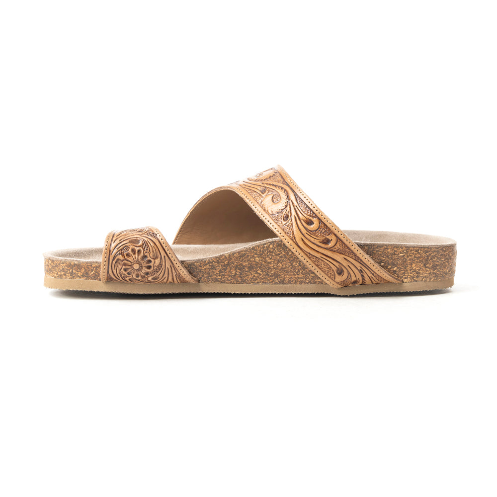Eastward Winds Sandals In Beige - Myra USA