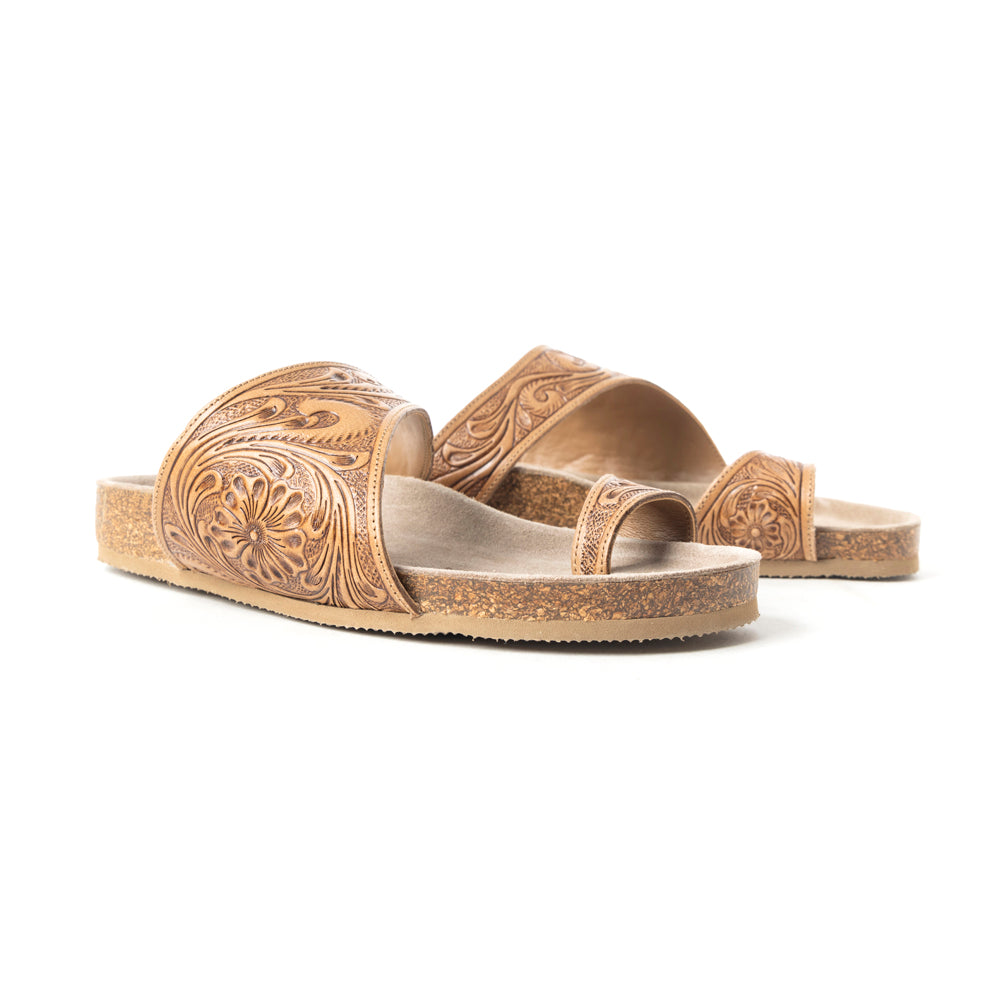 Eastward Winds Sandals In Beige - Myra USA