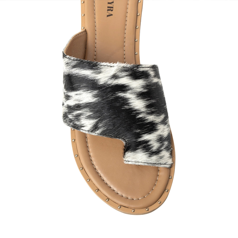 Kimmee Trail Sandal In Black and White - Myra USA