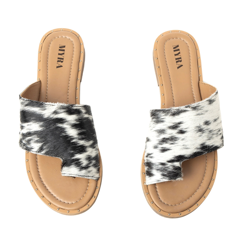 Kimmee Trail Sandal In Black and White - Myra USA