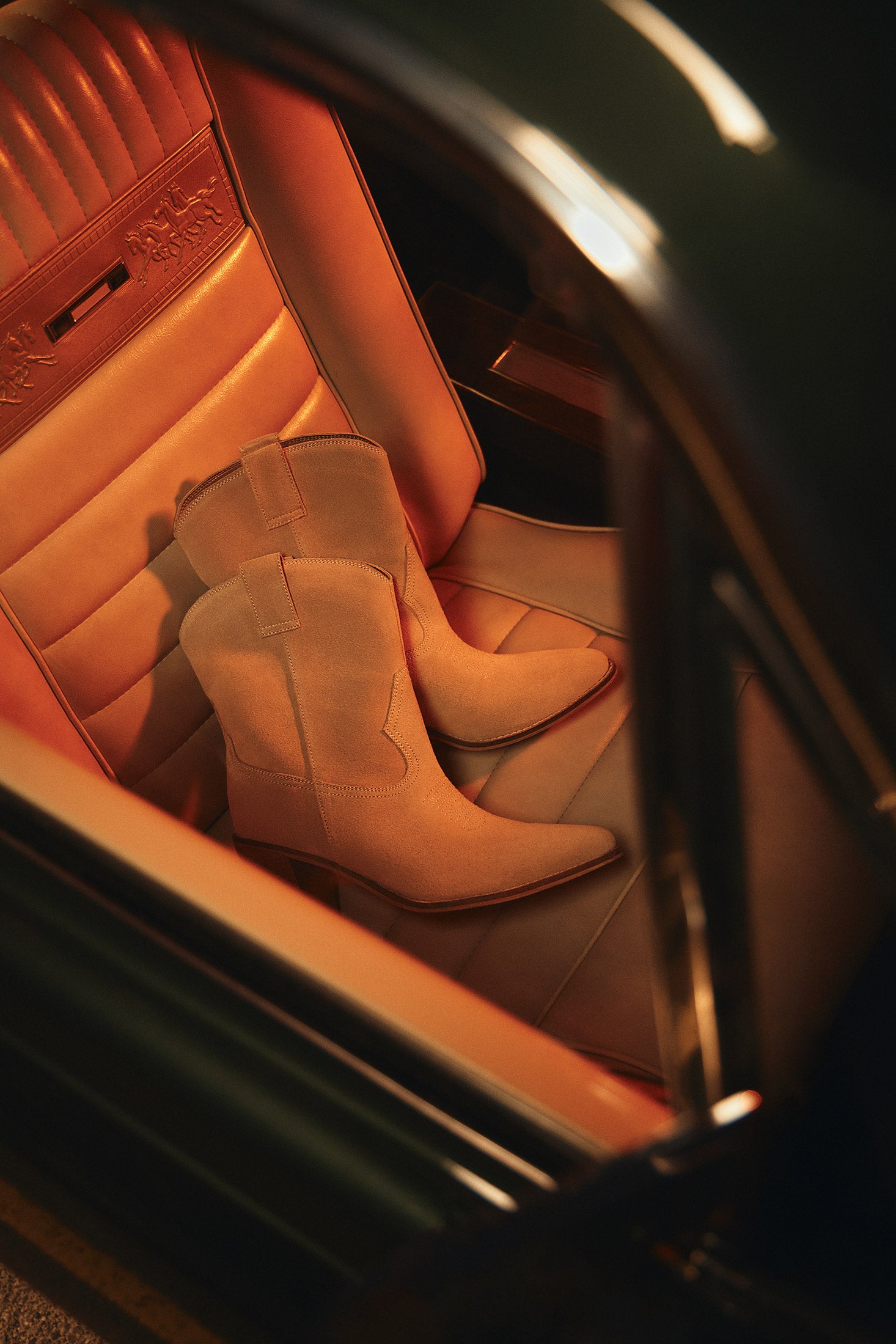 Crystal Creek Booties In Off White - Myra USA
