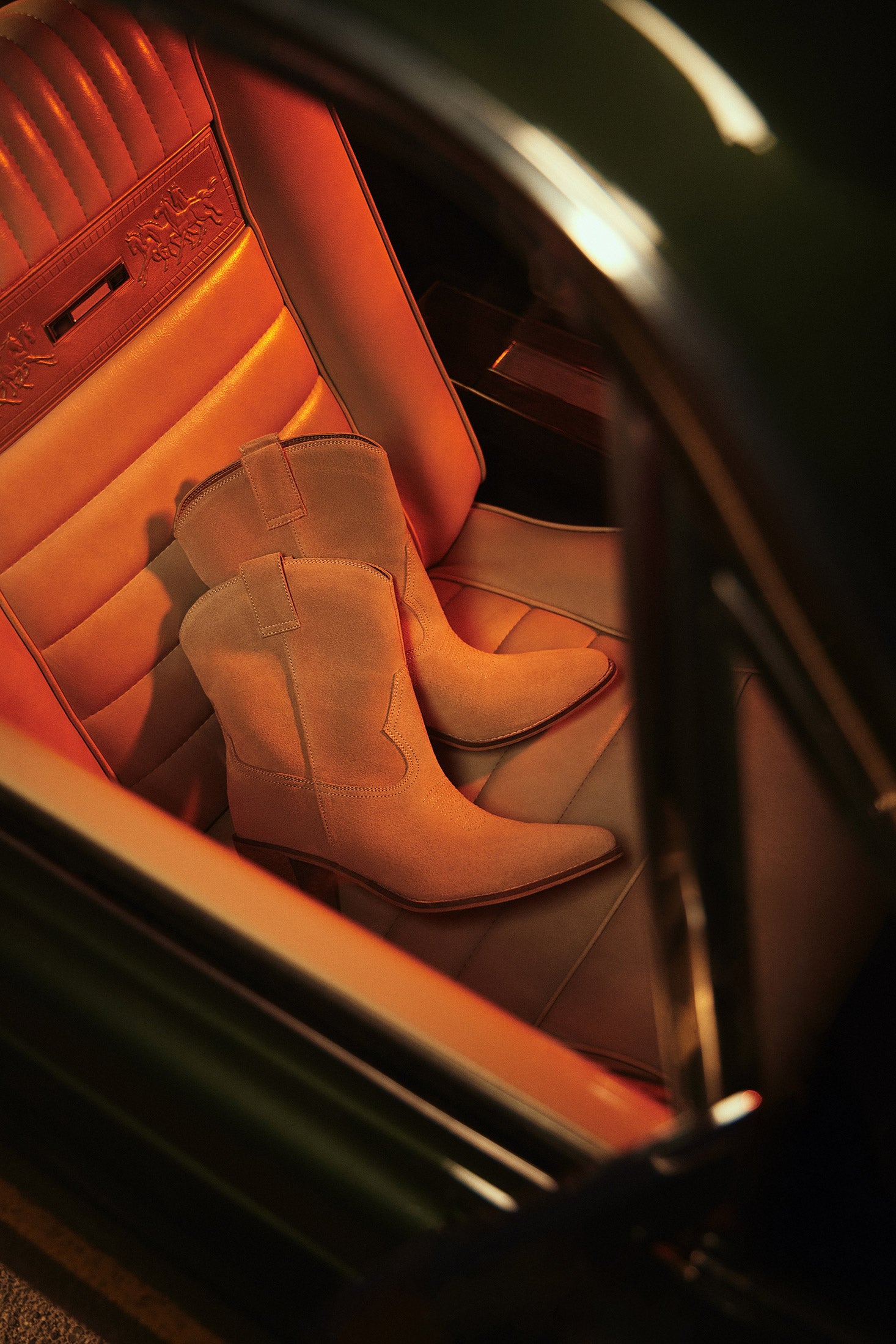Crystal Creek Booties In Off White - Myra USA