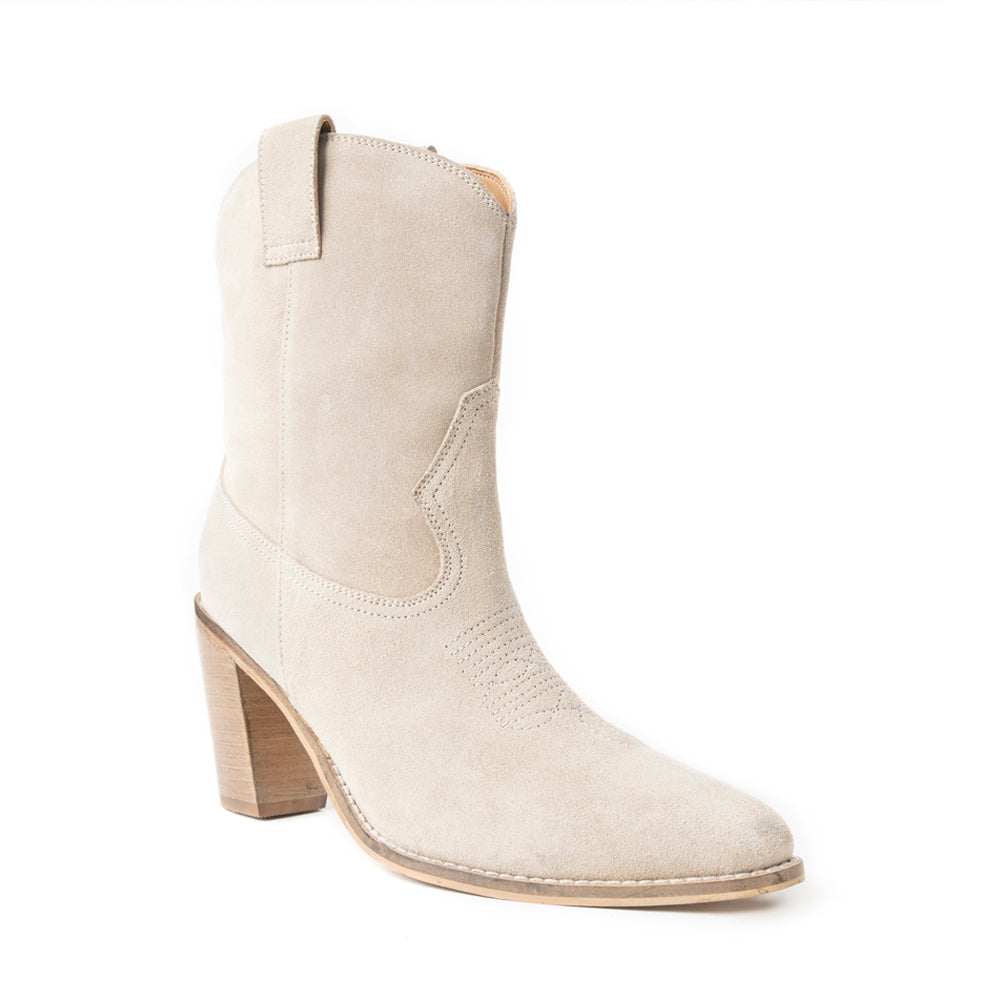 Crystal Creek Booties In Off White - Myra USA