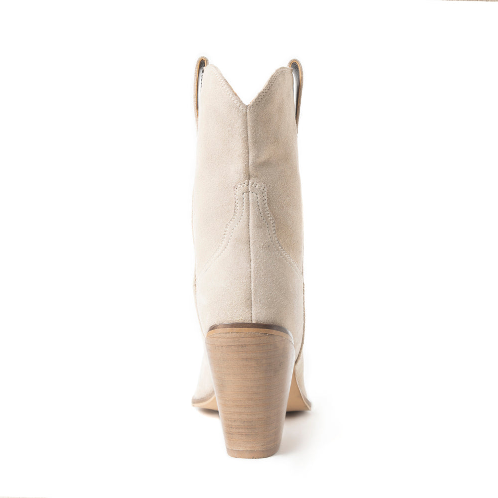 Crystal Creek Booties In Off White - Myra USA