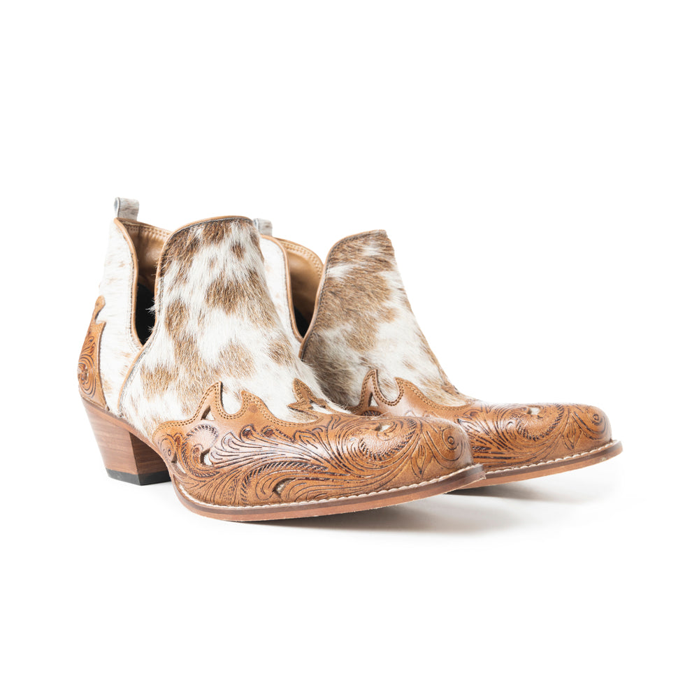 Rosa Canyon Booties In Brown & White - Myra USA