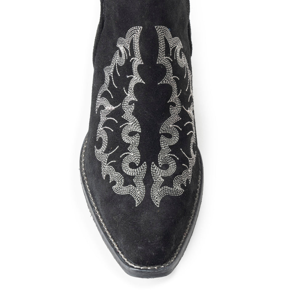 Trail Runner Booties In Black - Myra USA