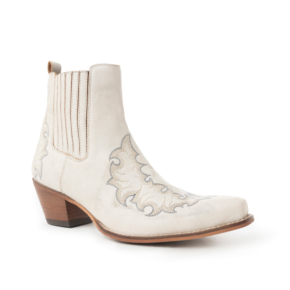 Dearling Ranch Booties In White - Myra USA