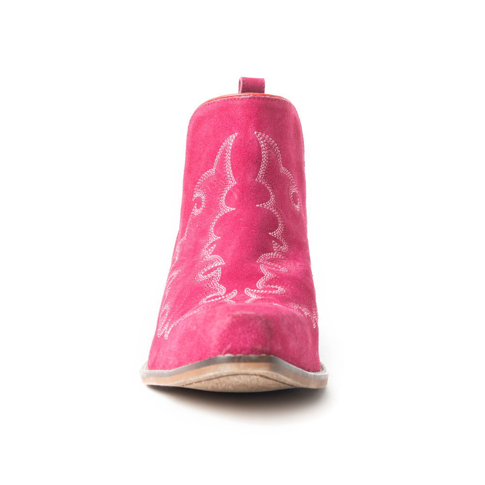 Kassie Trailhead Booties In Pink - Myra USA