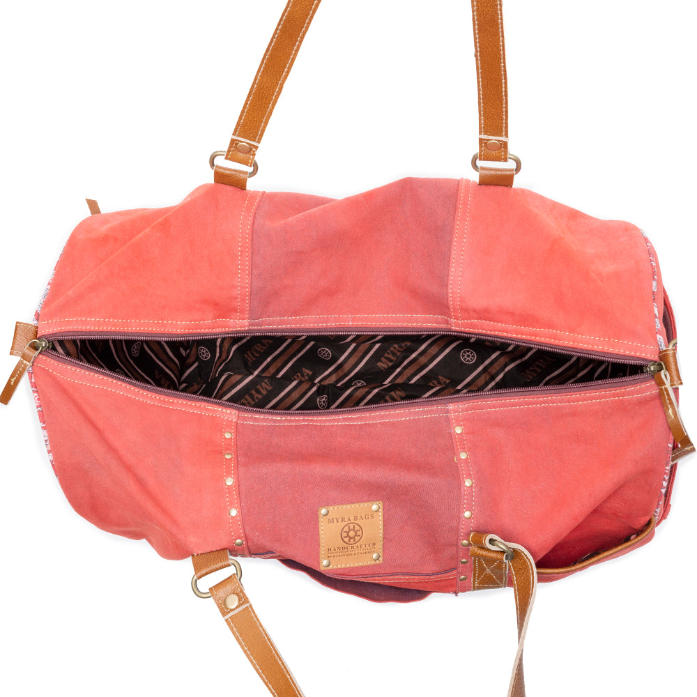 Wildberry Voyager Traveler Bag in Cranberry Smoke - Myra USA