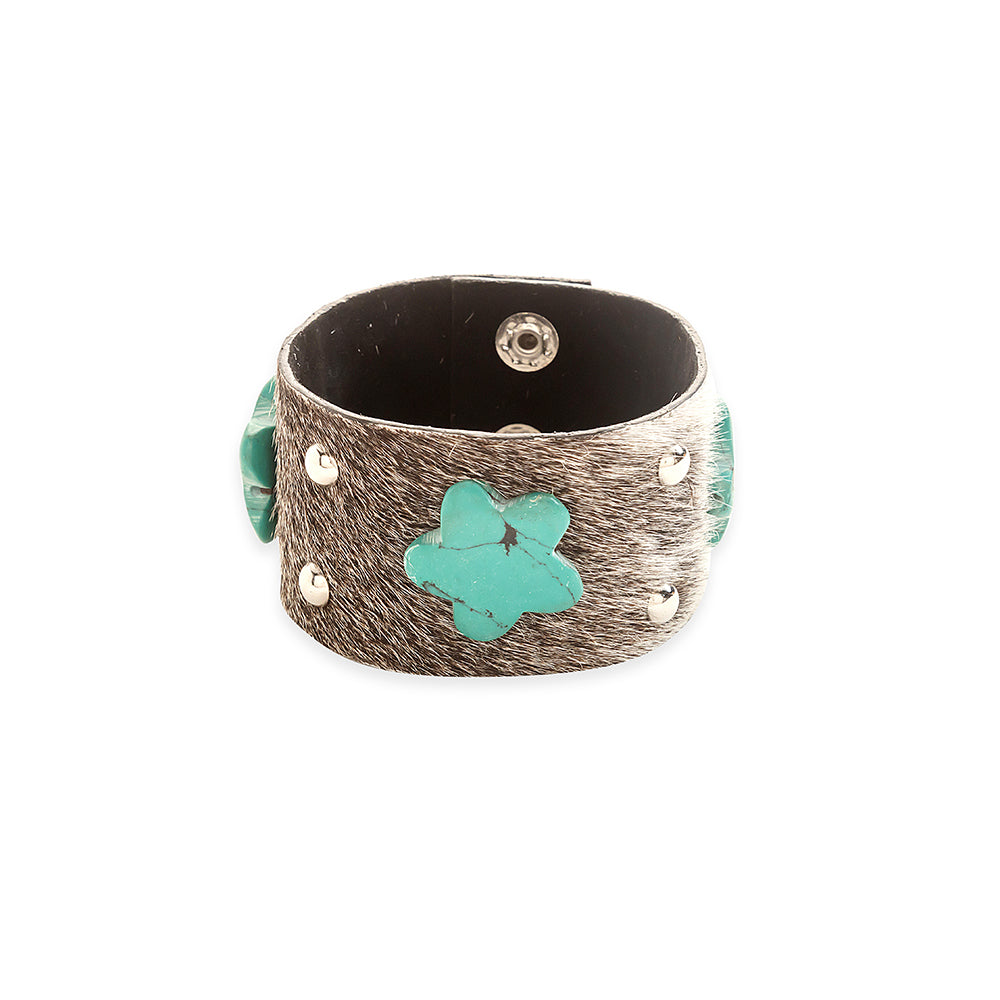 Cloud Crossing Cuff Bracelet - Myra USA
