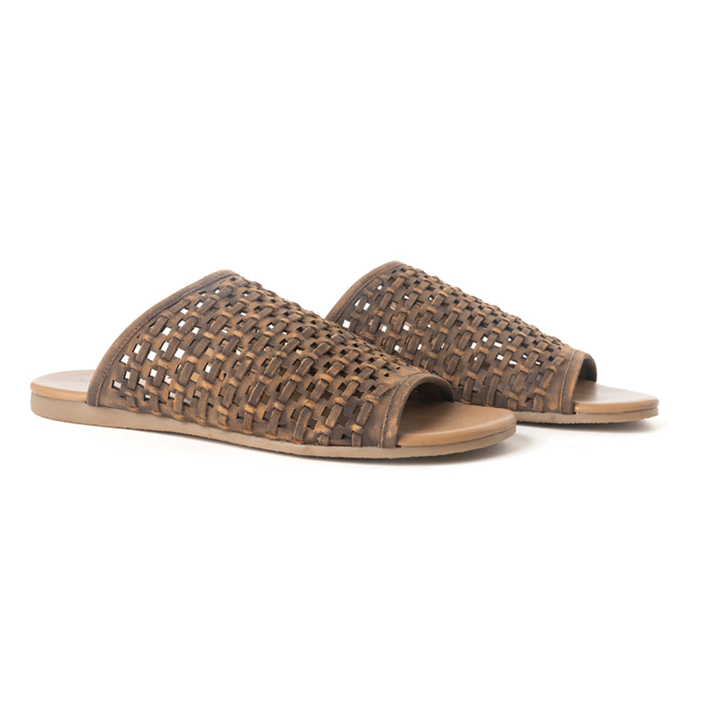 Dawnlace Desert Curve Sandals in Dusty Beige - Myra USA